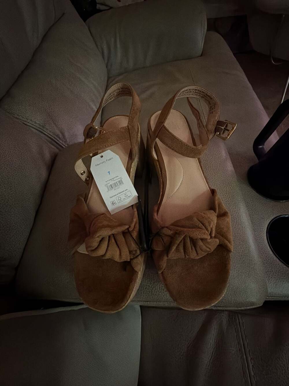 Time and Tru Women's Cork Knot Sandals Almond Suede Size 7